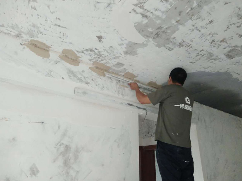 南京刷墻工人多少錢(qián)一天，南京刷墻工人去哪找