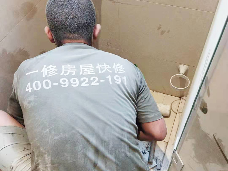 櫥柜抽屜維修工人哪里找，活兒太小一般維修公司都不接，太無奈