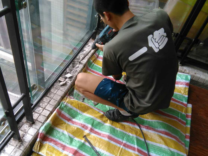 長沙房頂漏水可以自己修補嗎，長沙房頂漏水維修價格