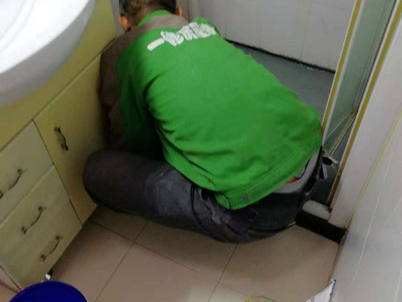 蘇州墻體滲水怎么修好，蘇州墻體怎么確定是滲水