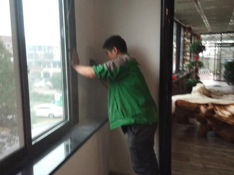 重慶房屋漏水墻面發(fā)霉怎么辦，重慶房屋漏水哪家好