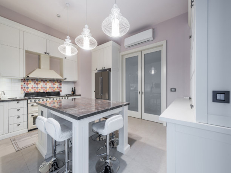 無錫外墻怎么判斷有沒有滲水，無錫外墻滲水怎么維修