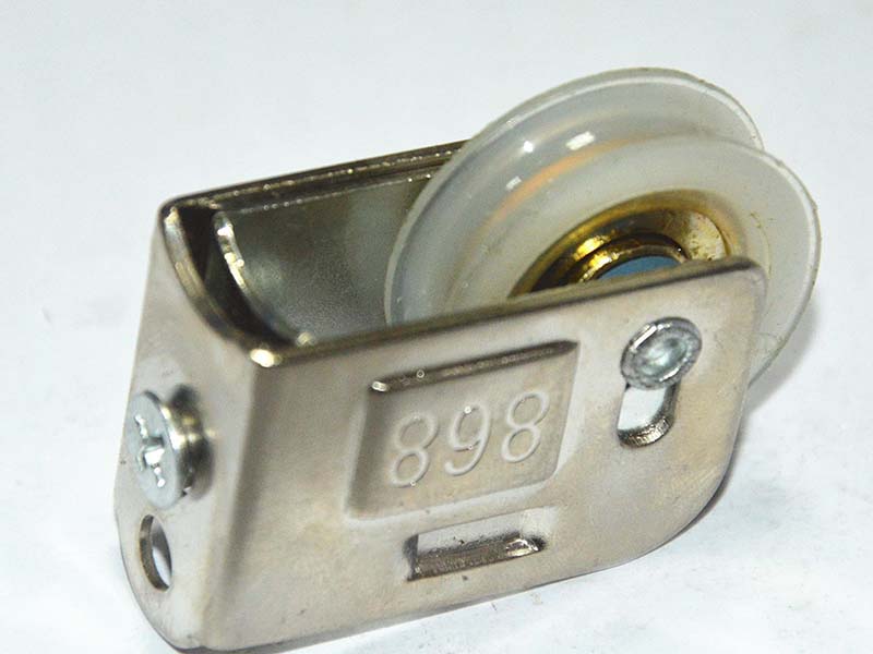 吊門(mén)滑輪如何安裝,吊門(mén)滑輪安裝方法和步驟,吊門(mén)滑輪安裝規(guī)范