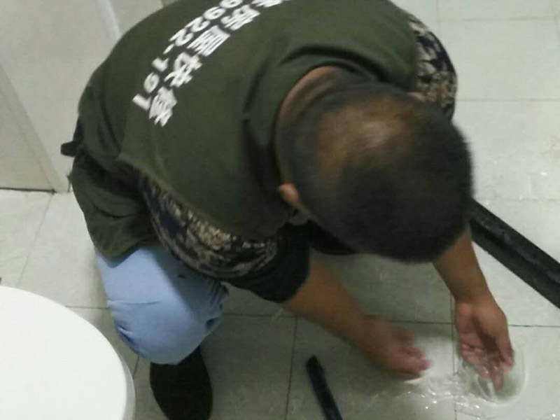 西安樓頂漏水怎么處理，西安樓頂漏水有哪些專業(yè)公司