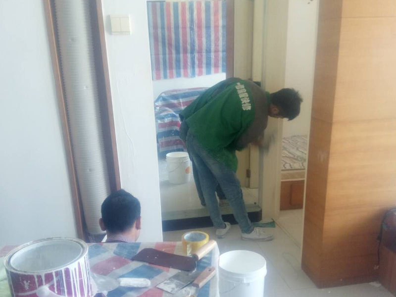 杭州粉刷墻壁要注意什么，杭州粉刷墻壁后又起皮發(fā)霉開裂怎么辦