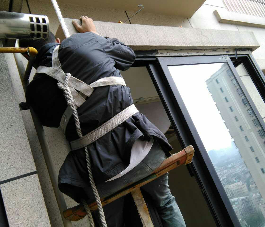 鄭州哪家維修公司可以更換門窗把手，鄭州塑鋼門窗維修更換把手