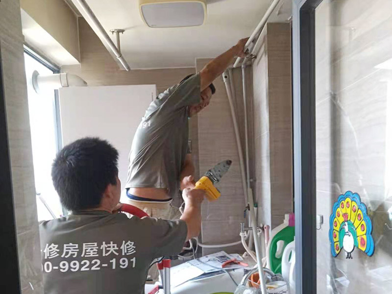 重慶電工修電線(xiàn)遇到電線(xiàn)拉不出來(lái)的時(shí)候，通常都是如何應(yīng)對(duì)的