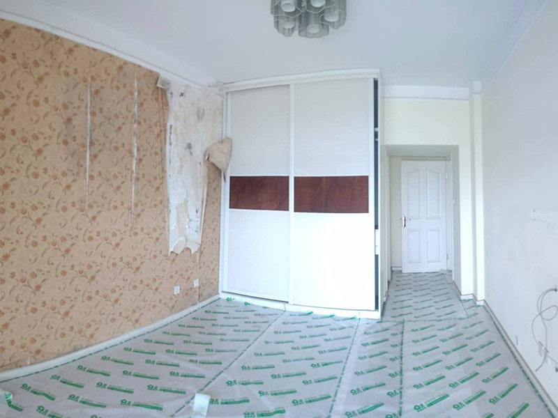 原來(lái)衣柜門滑輪維修如此簡(jiǎn)單，沒(méi)必要再花冤枉錢請(qǐng)人修理了