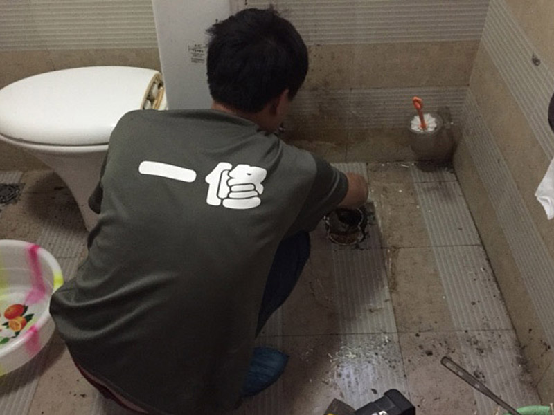 管道疏通方法科普，洗衣服加熱水也可疏