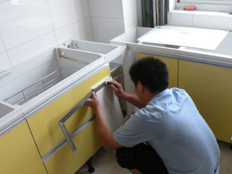 櫥柜安裝你安對了嗎？櫥柜安裝選材要點(diǎn)