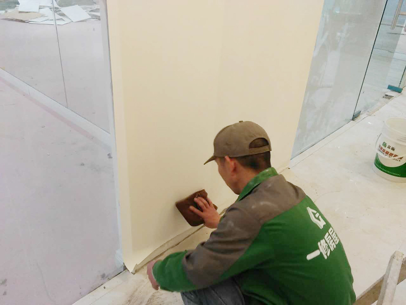 一修榻榻米安裝、貼壁紙、熱水管漏水、