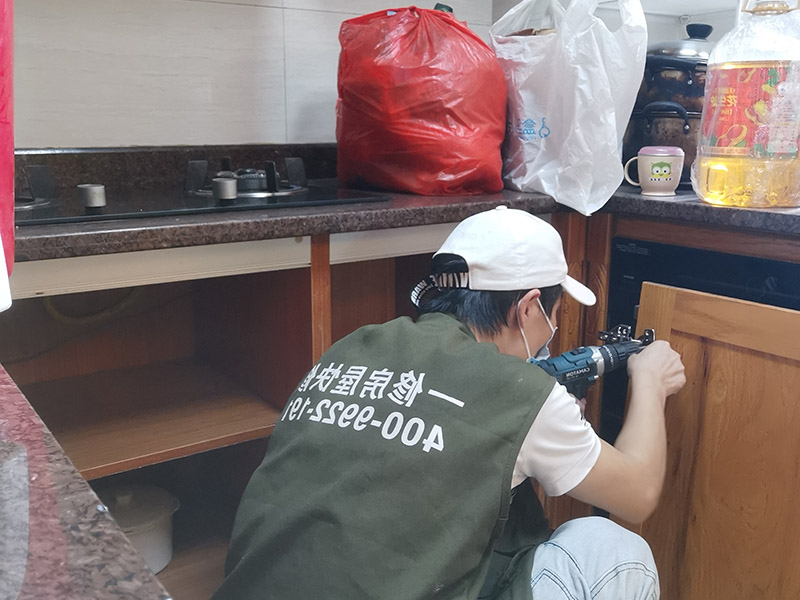 選擇定制櫥柜應(yīng)該注意些什么，定制櫥柜