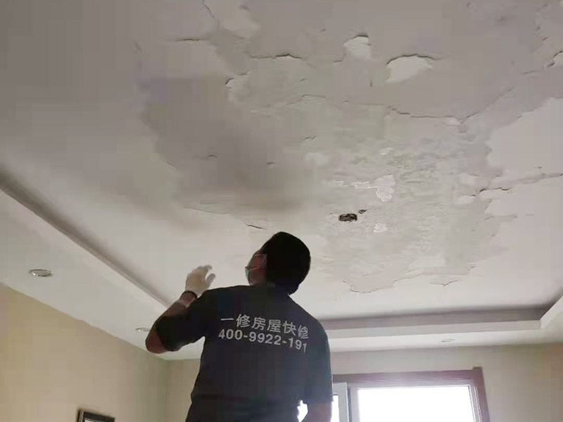 老舊房刷乳膠漆的步驟中，關于是否鏟除