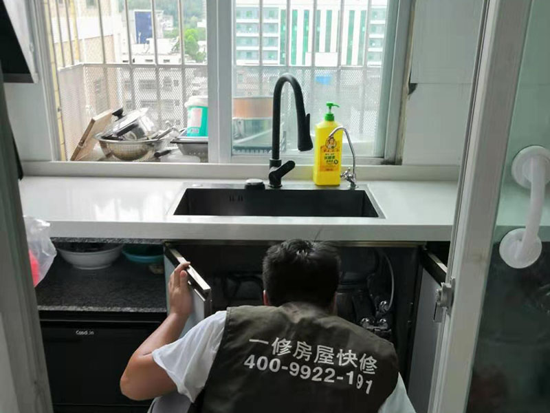 武漢老房子客廳翻新大概會(huì)花多少錢？