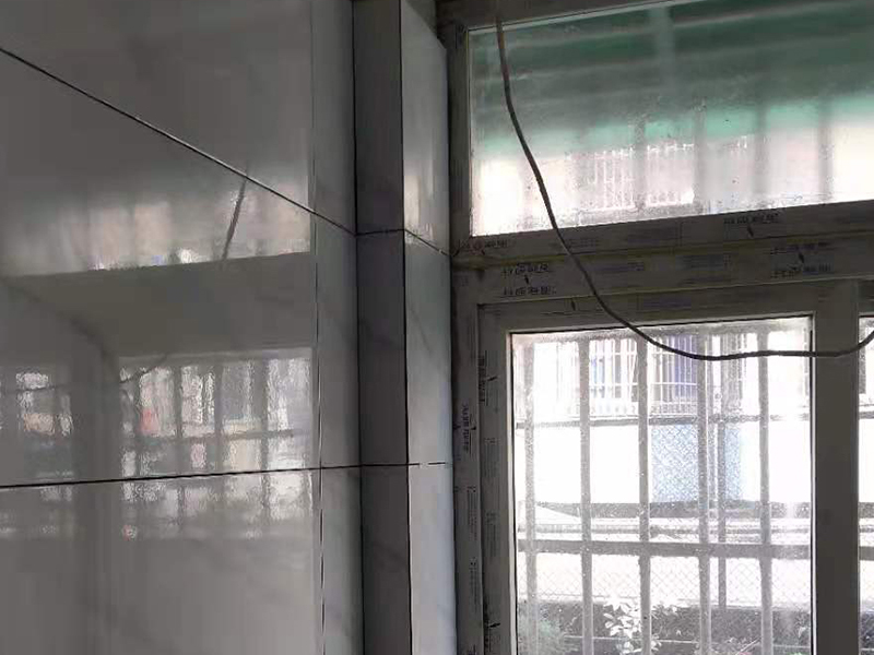 石家莊陽臺(tái)安裝玻璃窗多少錢一平方？