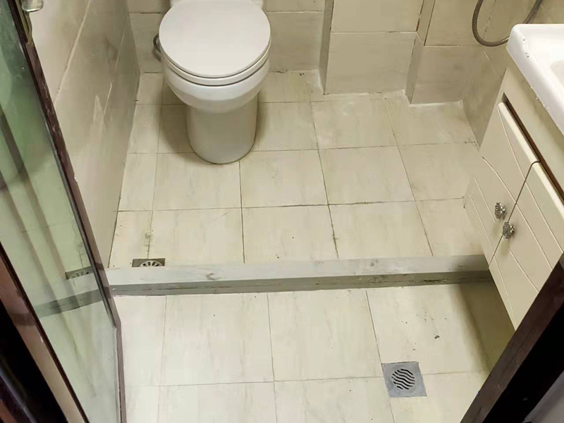 免砸磚做防水涂料100一斤合適嗎？