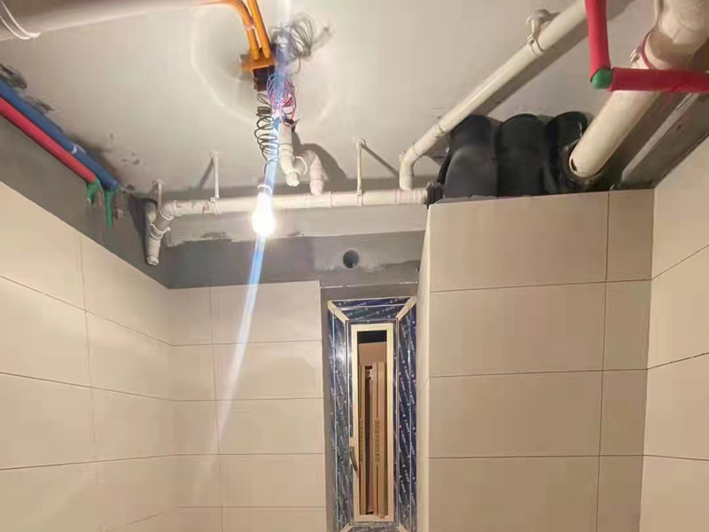 六樓外墻水管漏水怎么維修？外墻排水管