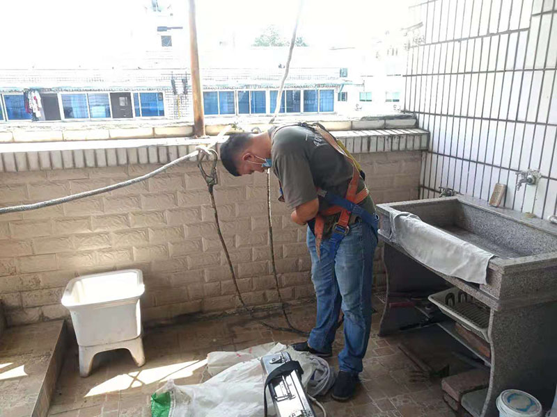 陽臺漏水到樓下要防水怎么處理呢？