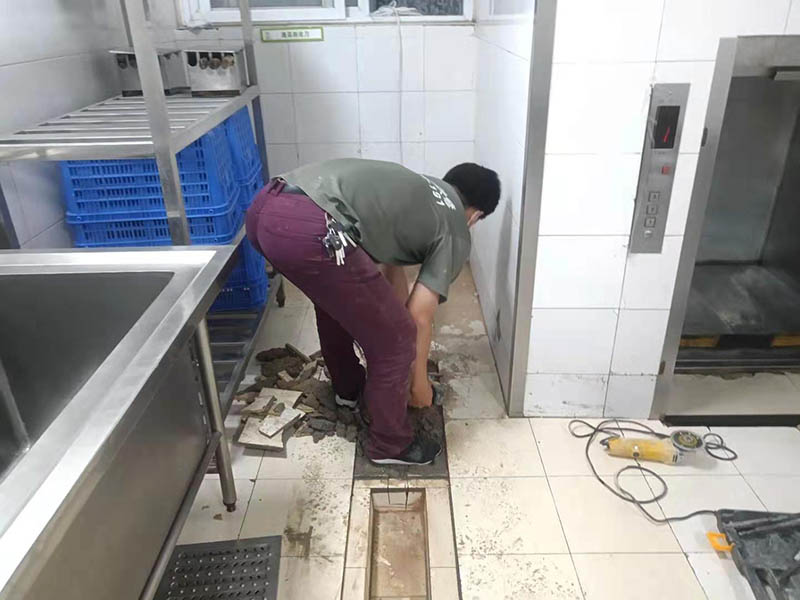 廚房下水管高于排水管怎么辦？